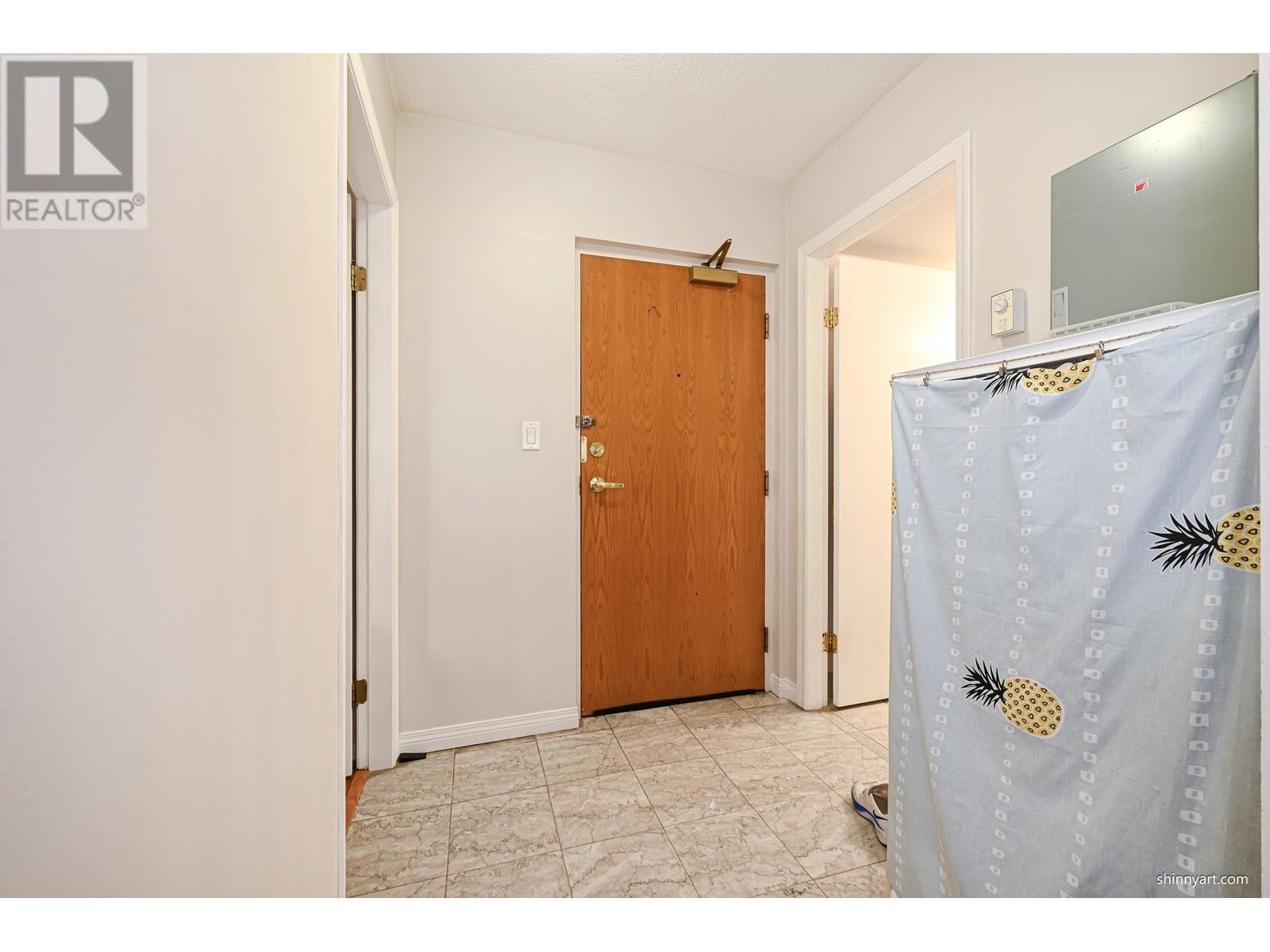 Listing Picture 17 of 32 : 805 6611 COONEY ROAD, Richmond / 烈治文 - 魯藝地產 Yvonne Lu Group - MLS Medallion Club Member