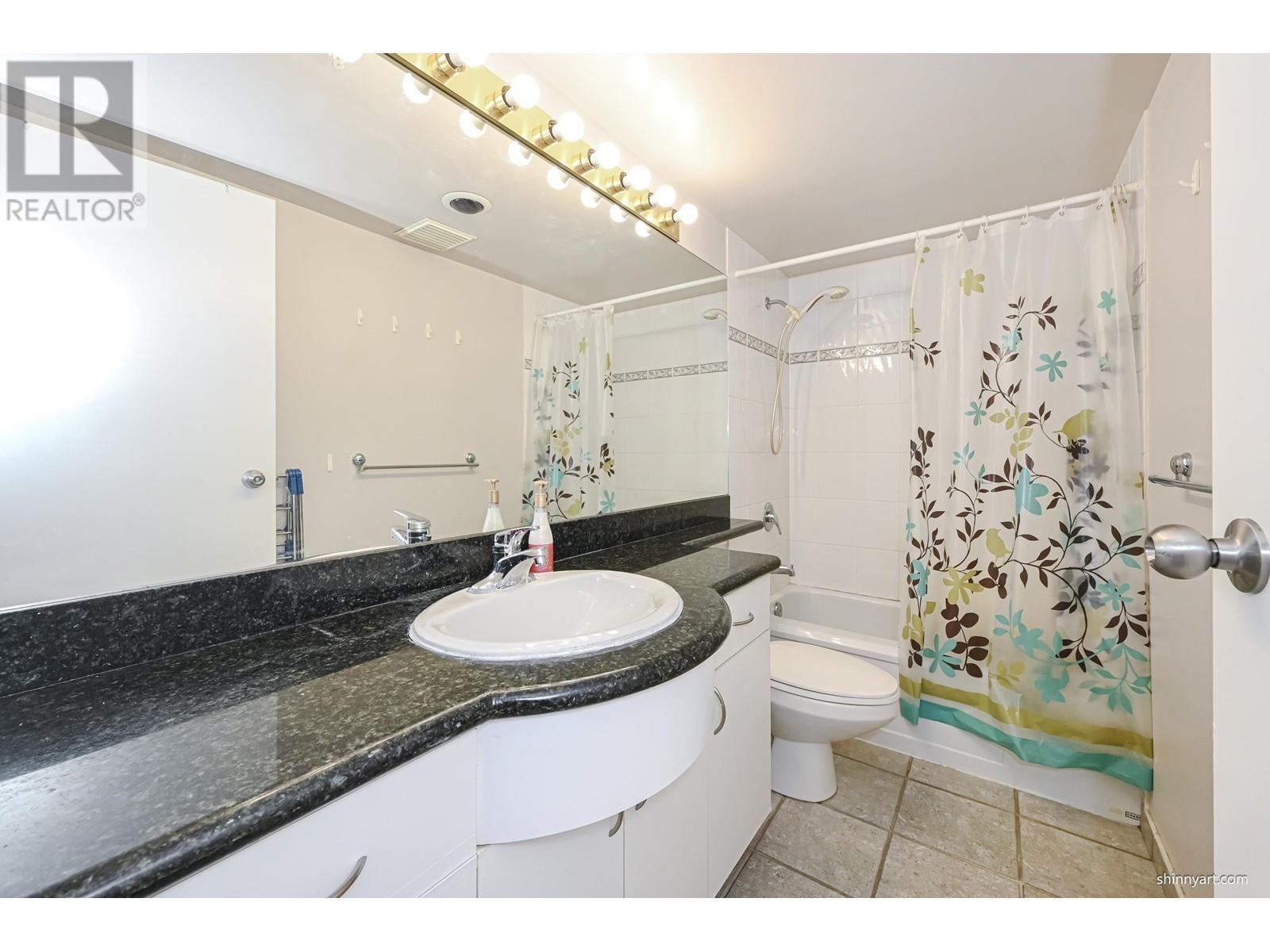Listing Picture 15 of 32 : 805 6611 COONEY ROAD, Richmond / 烈治文 - 魯藝地產 Yvonne Lu Group - MLS Medallion Club Member
