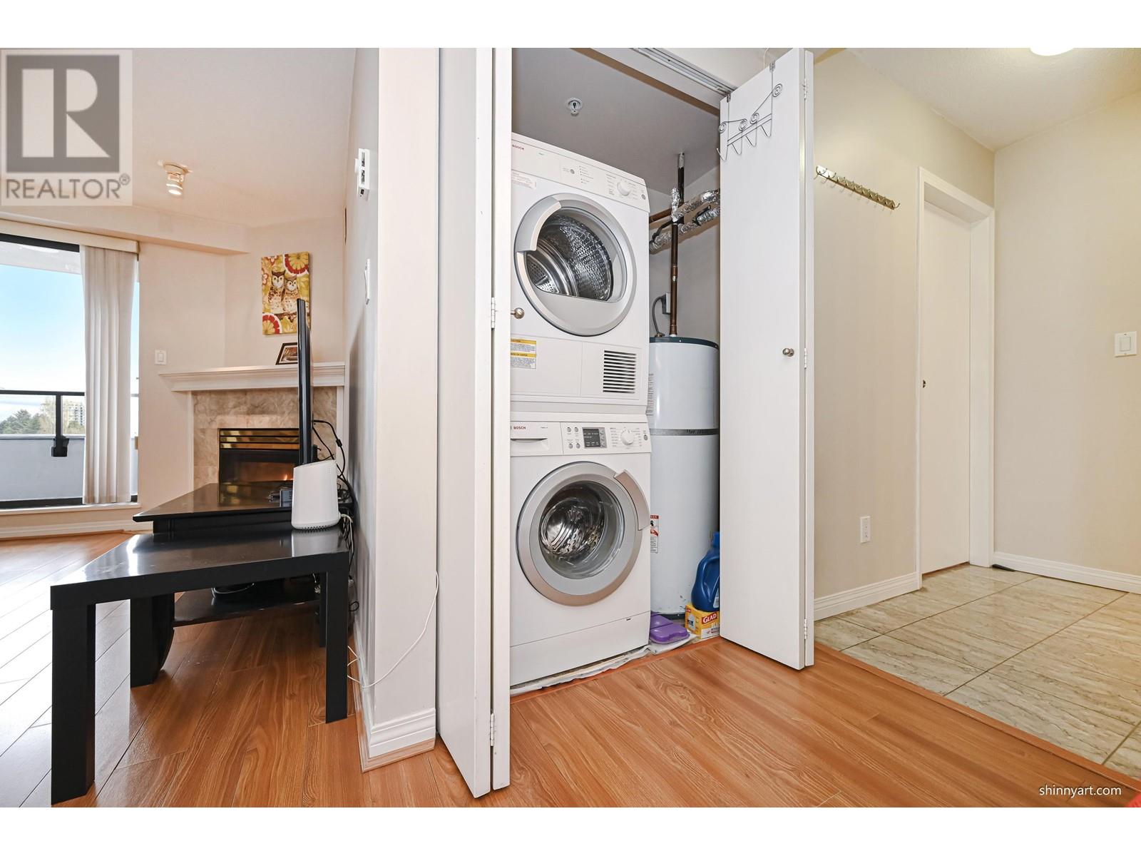Listing Picture 18 of 32 : 805 6611 COONEY ROAD, Richmond / 烈治文 - 魯藝地產 Yvonne Lu Group - MLS Medallion Club Member