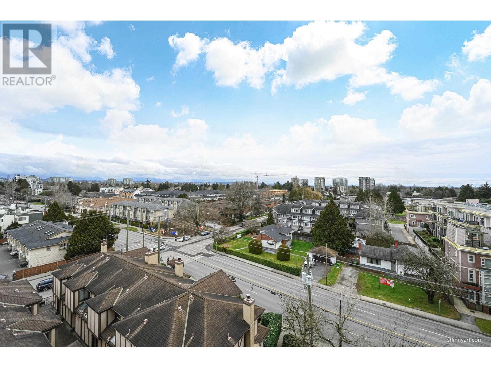 Listing Picture 3 of 32 : 805 6611 COONEY ROAD, Richmond / 烈治文 - 魯藝地產 Yvonne Lu Group - MLS Medallion Club Member