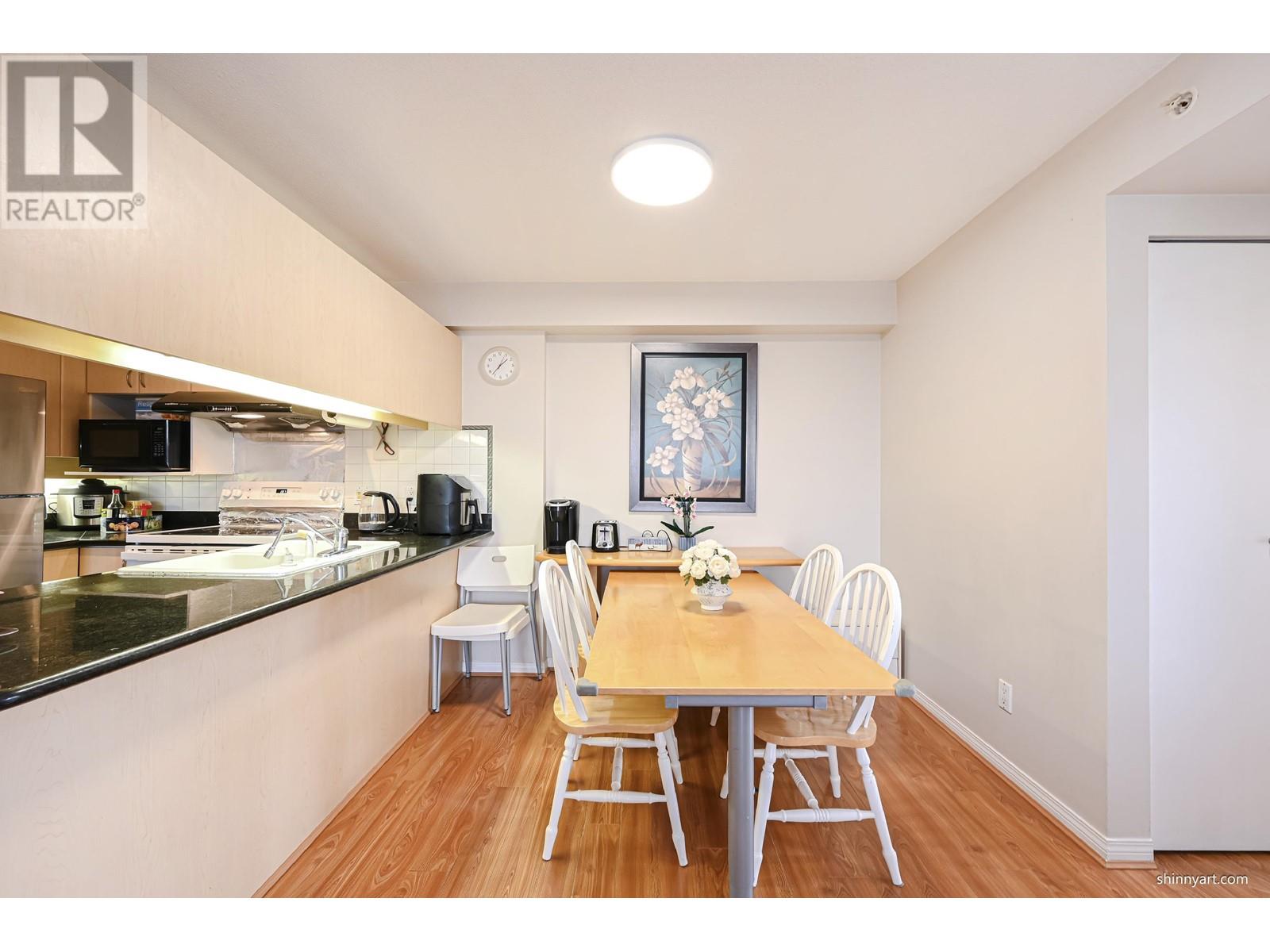 Listing Picture 6 of 32 : 805 6611 COONEY ROAD, Richmond / 烈治文 - 魯藝地產 Yvonne Lu Group - MLS Medallion Club Member