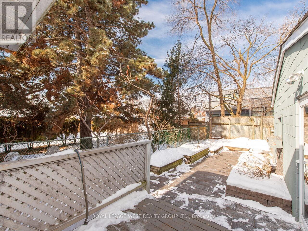 42 Tilden Crescent N, Toronto, Ontario  M9P 1V7 - Photo 43 - W11982880