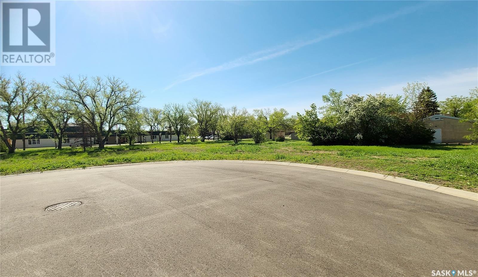 16 Kenney Crescent, Weyburn, Saskatchewan  S4H 1L3 - Photo 13 - SK996300