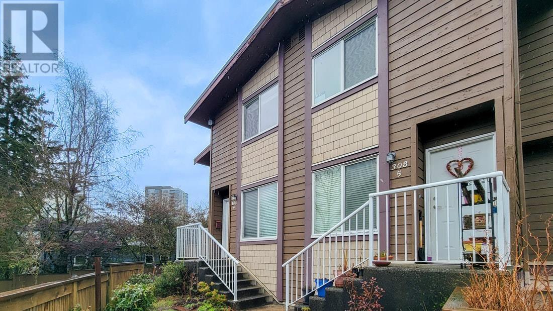 Property at 6 308 HIGHLAND WAY image 2