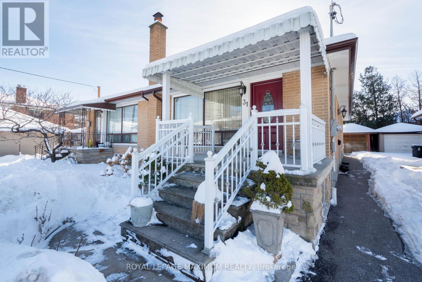 31 Marlington Crescent, Toronto, Ontario  M3L 1K3 - Photo 3 - W11978856