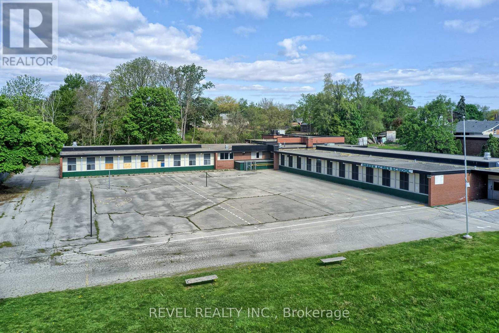 45 Randall Avenue, Hamilton, Ontario  L8G 2K8 - Photo 8 - X11982976