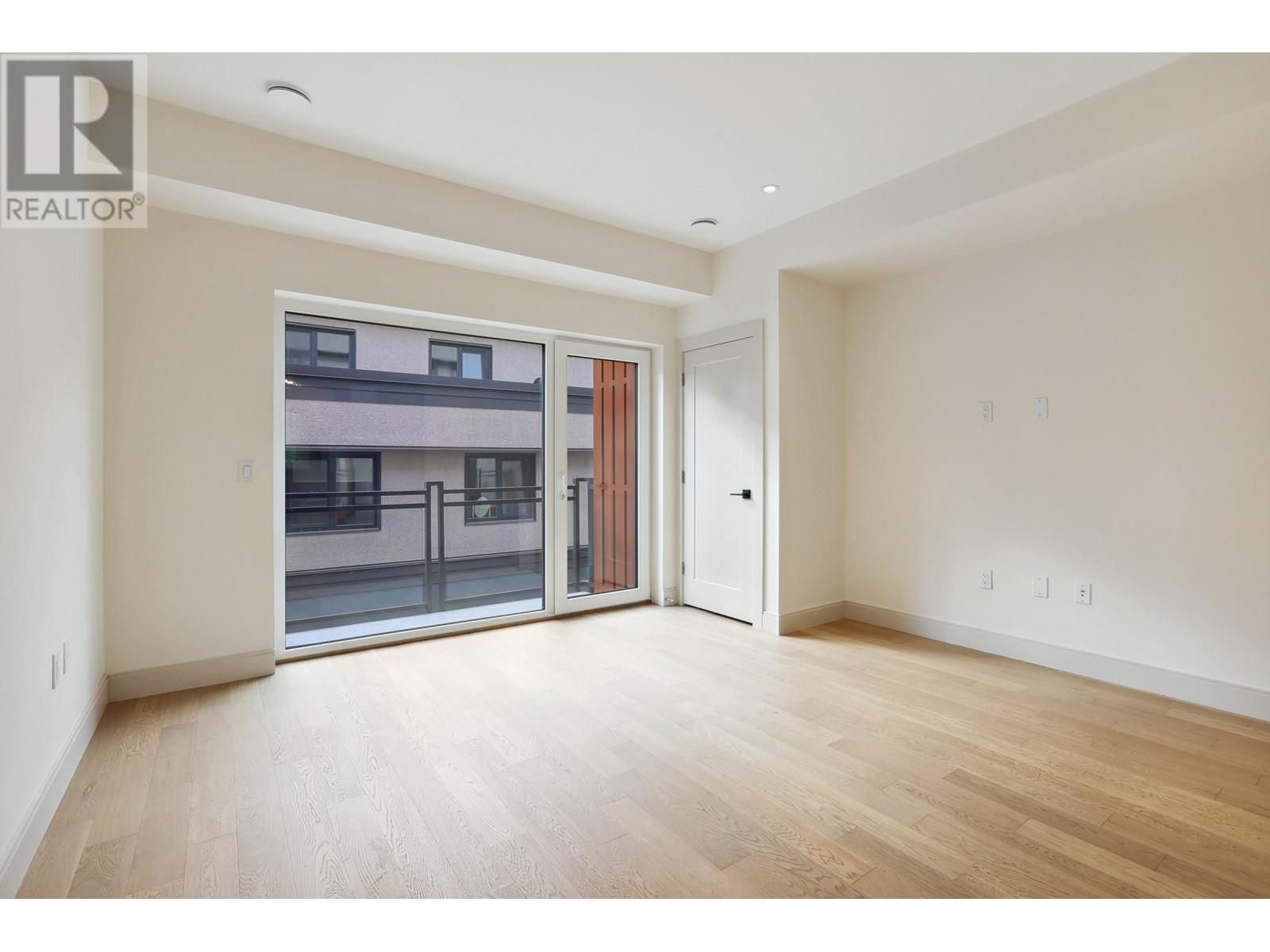 18 632 E 3rd Street, North Vancouver, British Columbia  V7L 0J1 - Photo 5 - R2969276