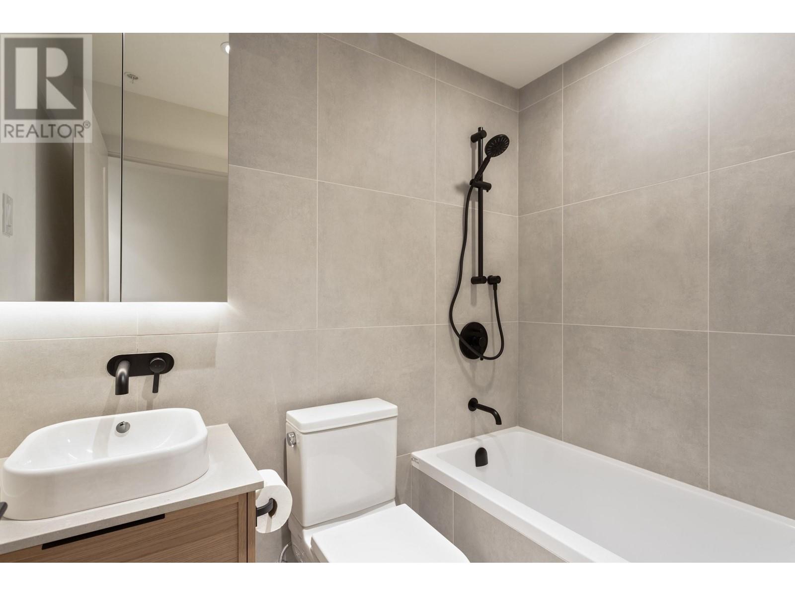 18 632 E 3rd Street, North Vancouver, British Columbia  V7L 0J1 - Photo 22 - R2969276