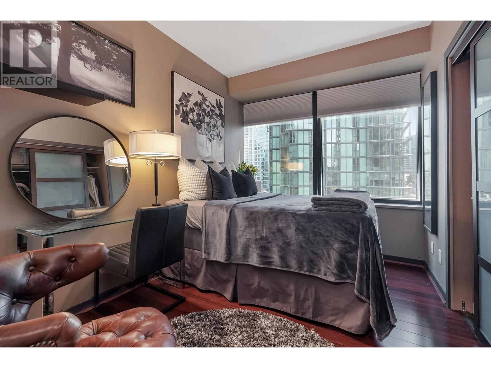 Listing Picture 15 of 23 : 809 1333 W GEORGIA STREET, Vancouver / 溫哥華 - 魯藝地產 Yvonne Lu Group - MLS Medallion Club Member