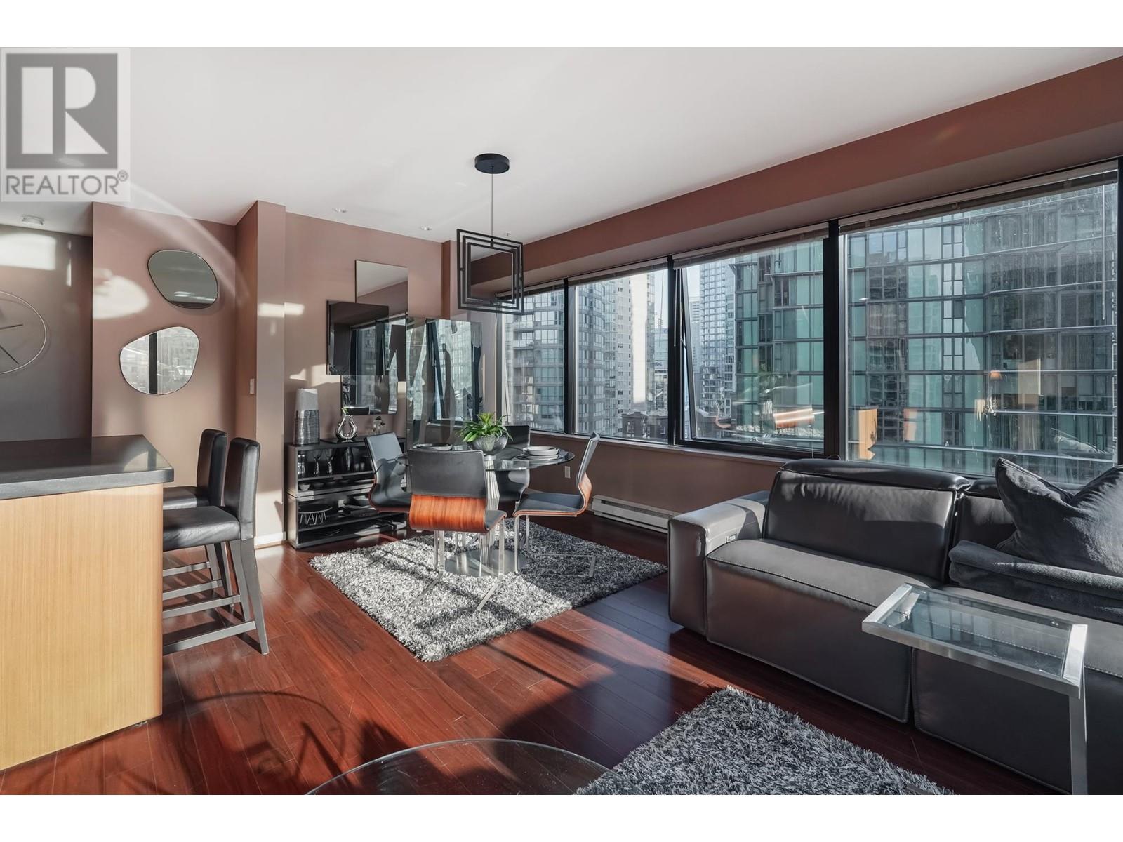 Listing Picture 6 of 23 : 809 1333 W GEORGIA STREET, Vancouver / 溫哥華 - 魯藝地產 Yvonne Lu Group - MLS Medallion Club Member