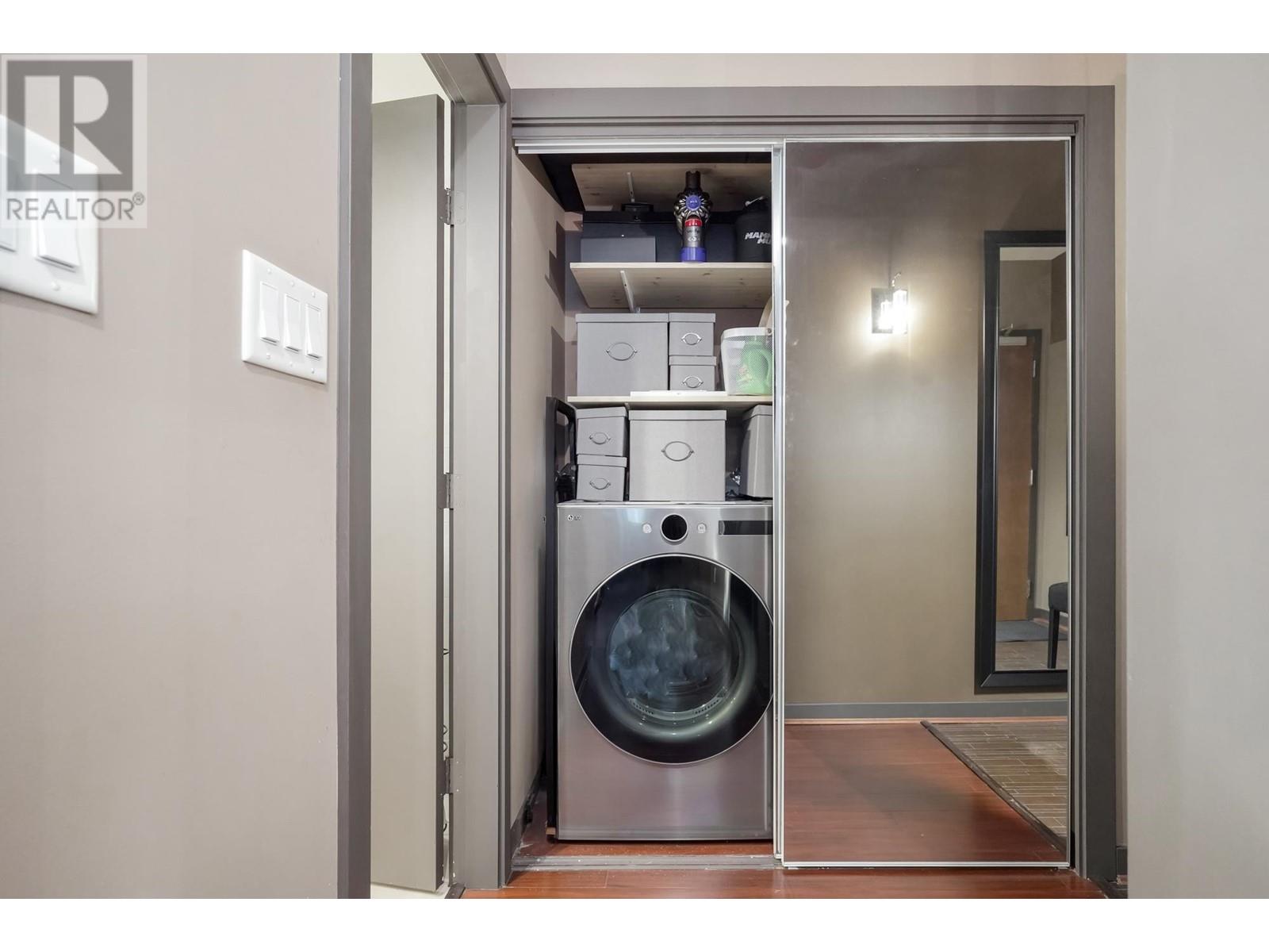 Listing Picture 17 of 23 : 809 1333 W GEORGIA STREET, Vancouver / 溫哥華 - 魯藝地產 Yvonne Lu Group - MLS Medallion Club Member