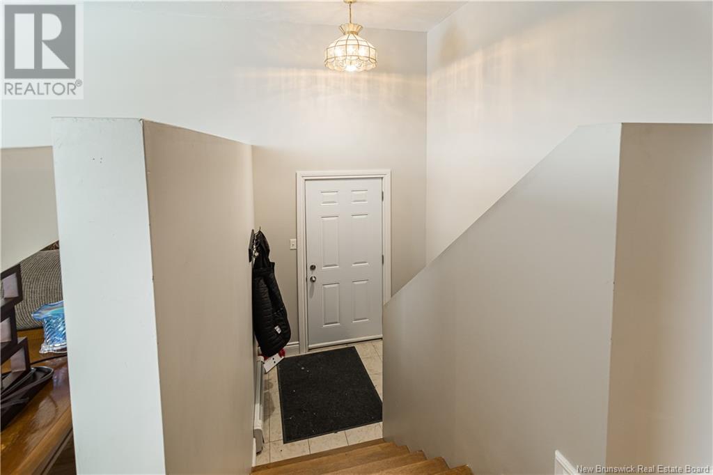 Property at 46762 Homestead Road image 2