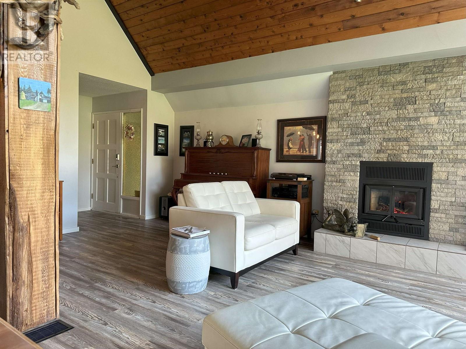 362 Christina Place, Skidegate/sandspit, British Columbia  V0T 1T0 - Photo 13 - R2969273