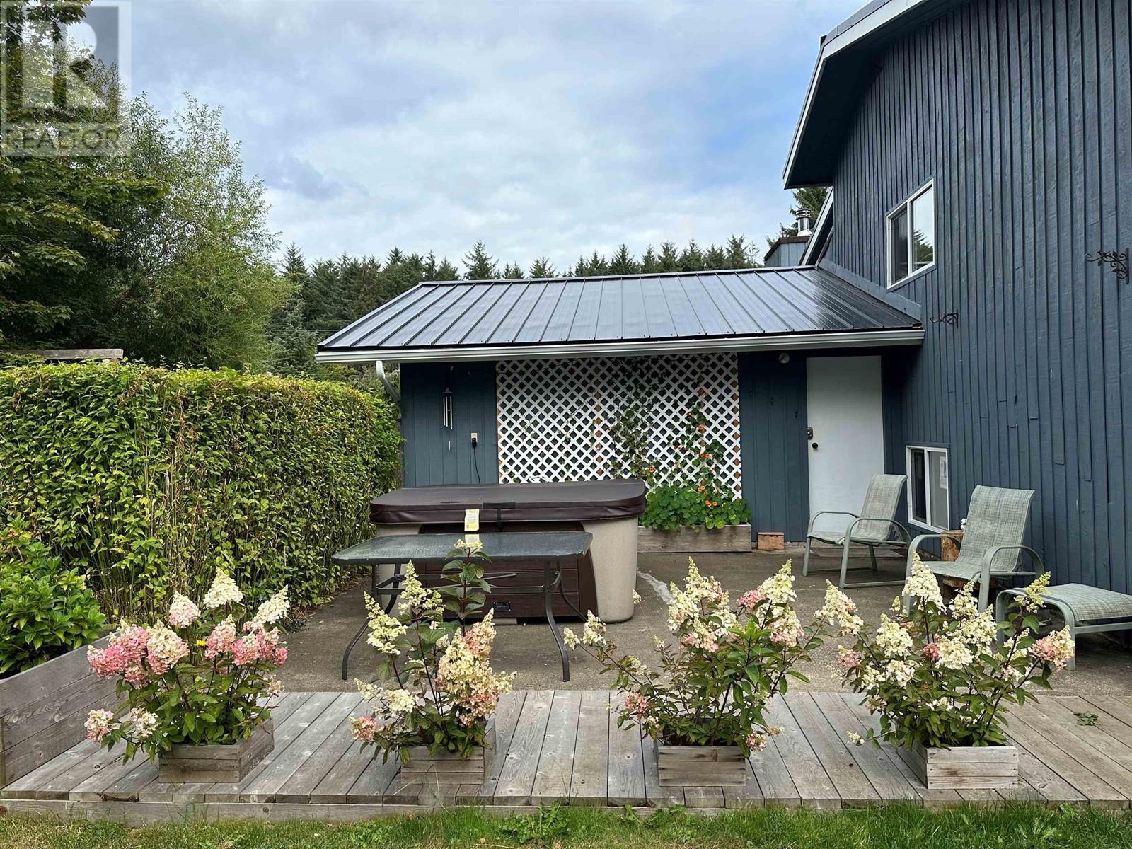 362 Christina Place, Skidegate/sandspit, British Columbia  V0T 1T0 - Photo 2 - R2969273
