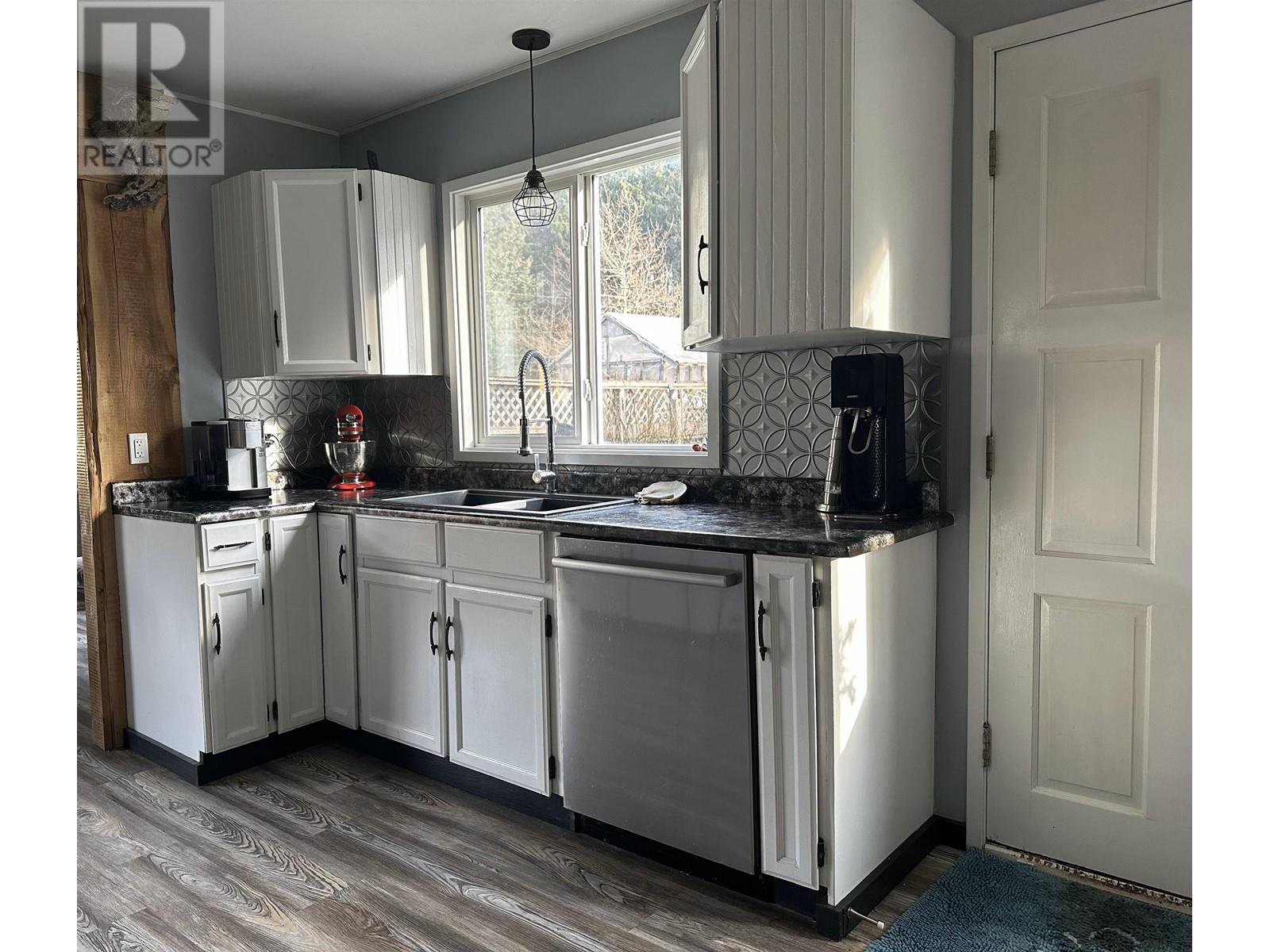 362 Christina Place, Skidegate/sandspit, British Columbia  V0T 1T0 - Photo 6 - R2969273