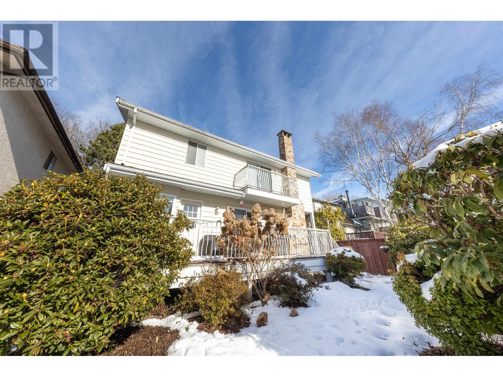 Listing Picture 35 of 38 : 3982 W 29TH AVENUE, Vancouver / 溫哥華 - 魯藝地產 Yvonne Lu Group - MLS Medallion Club Member