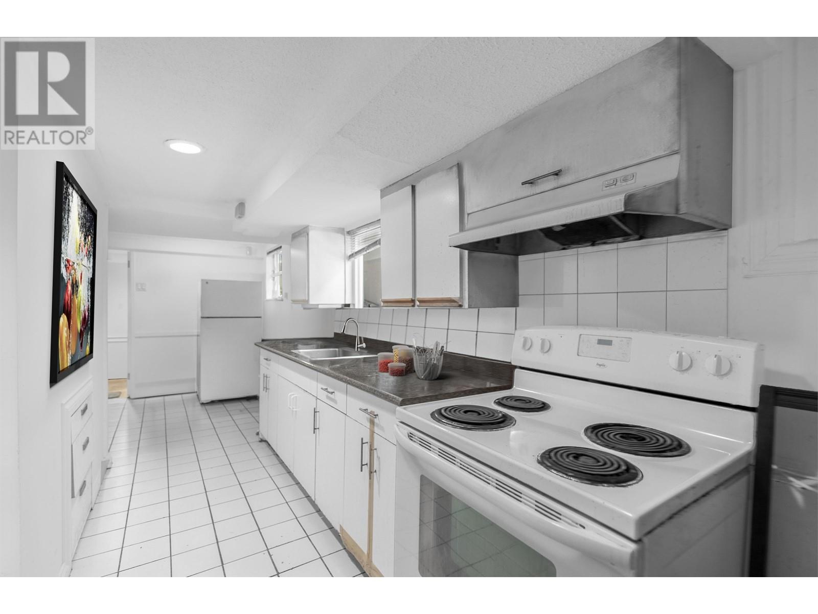6394 Chester Street, Vancouver, British Columbia  V5W 3C3 - Photo 8 - R2969280
