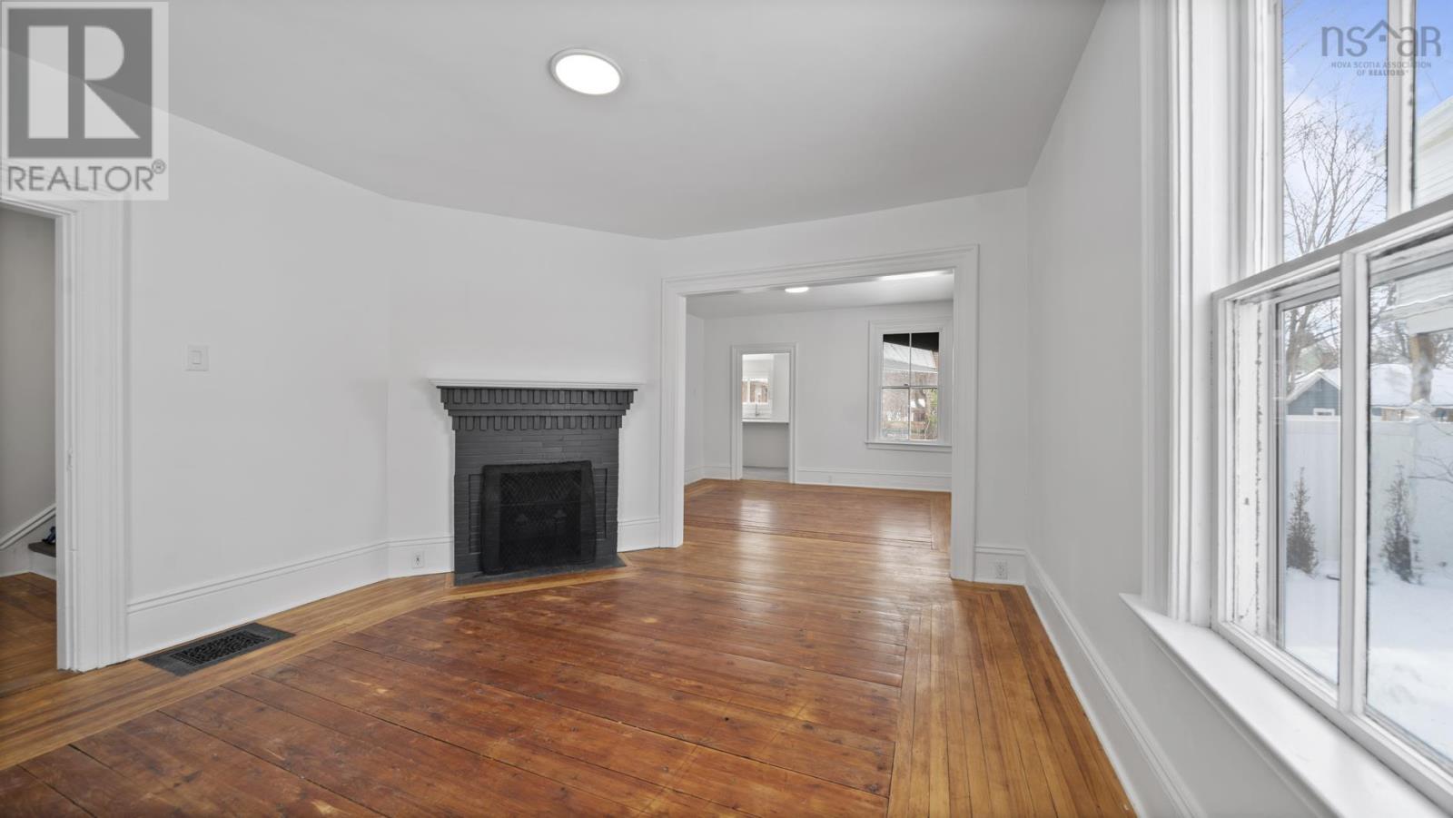 74 Duke Street, Truro, Nova Scotia  B2N 2A6 - Photo 5 - 202503377