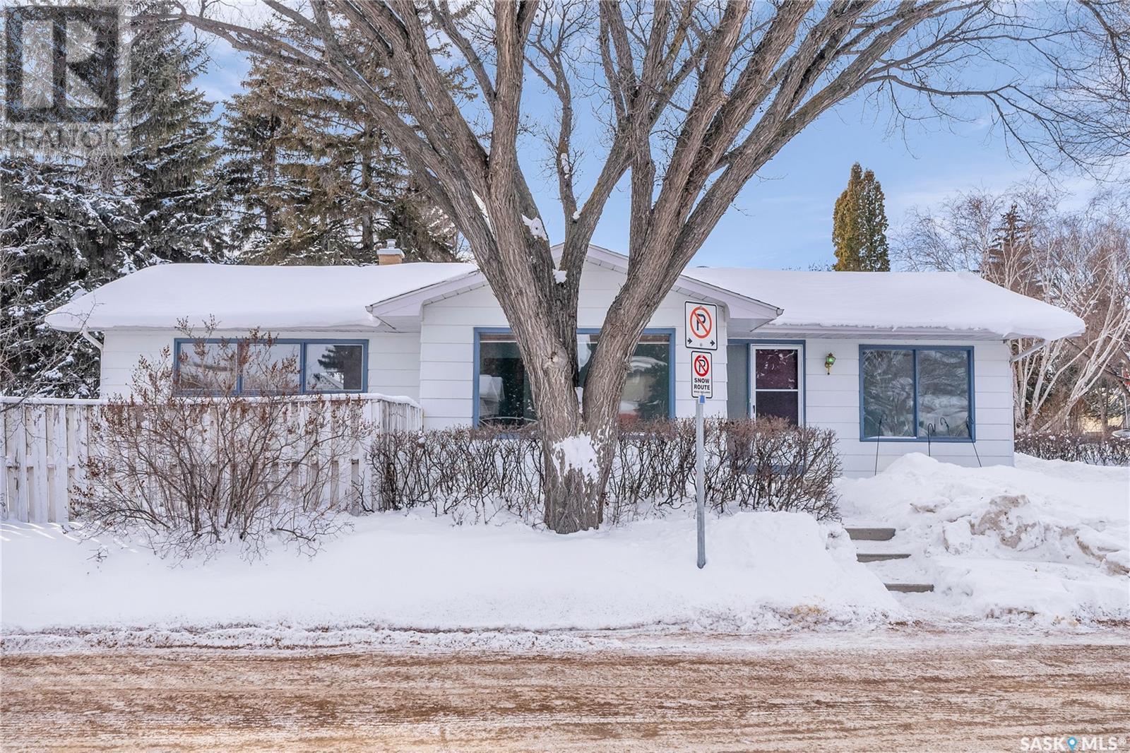 132 Rupert Drive, Saskatoon, Saskatchewan  S7K 1B3 - Photo 2 - SK996218