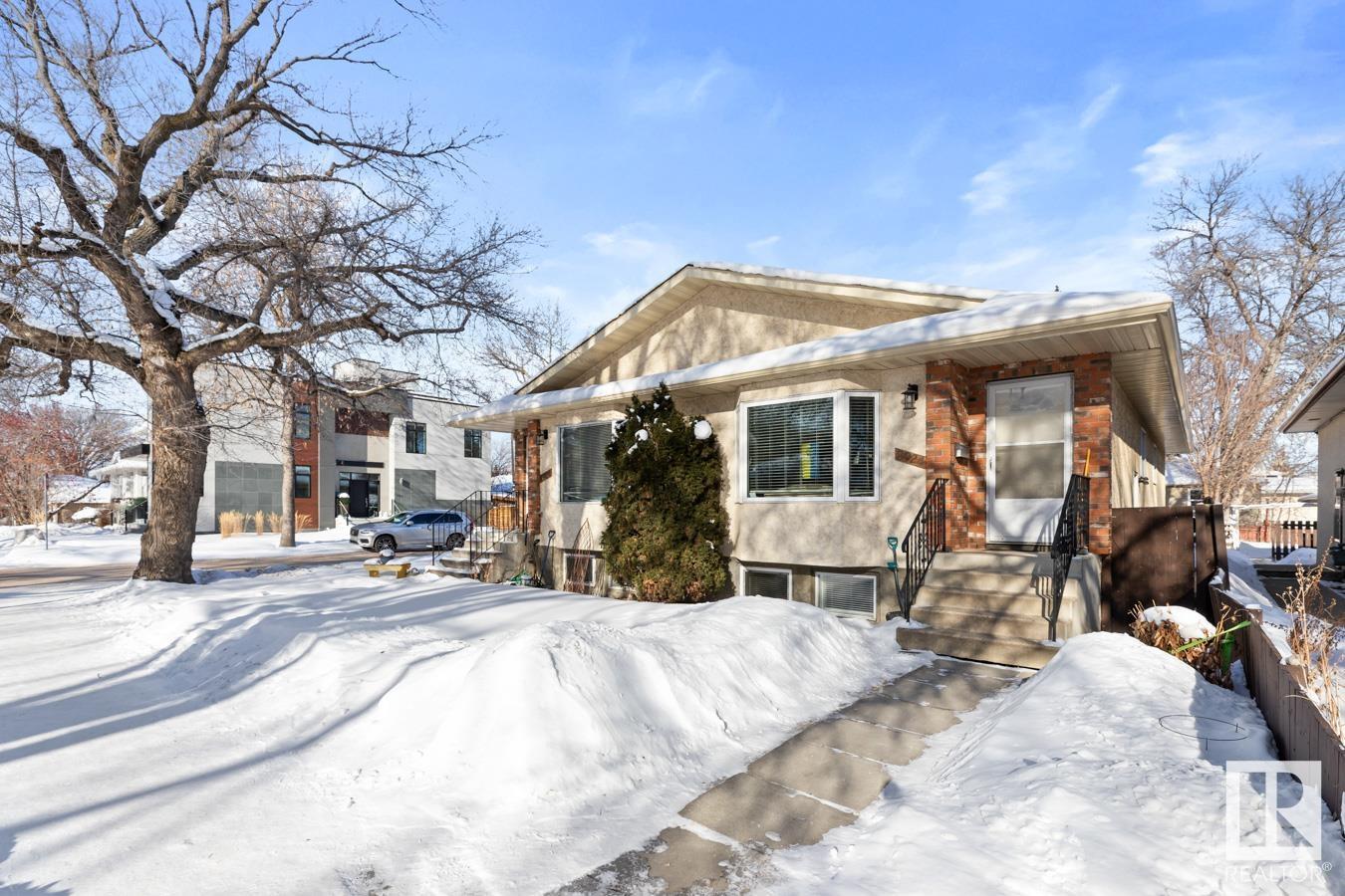 Property at 8924/8926 88 AV NW image 2