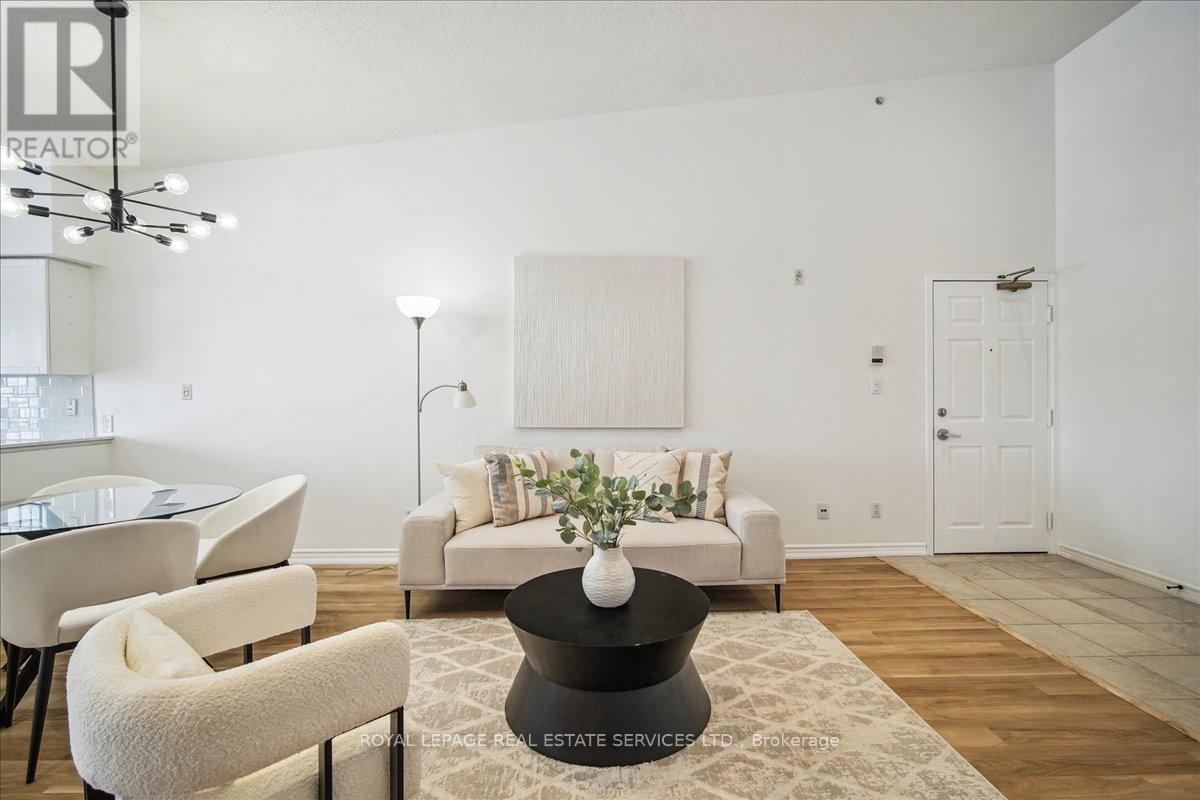 Property at 407 - 1440 BISHOPS GATE image 4
