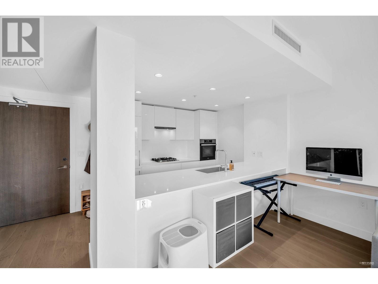 604 5766 Gilbert Road, Richmond, British Columbia  V6X 1B7 - Photo 4 - R2969323