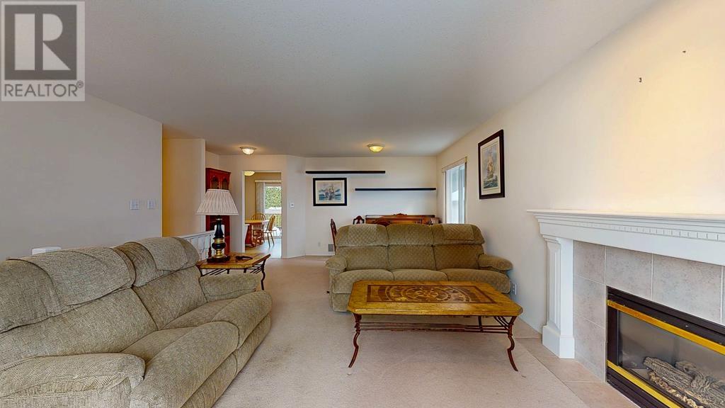 Property at 832 AURORA WAY image 4