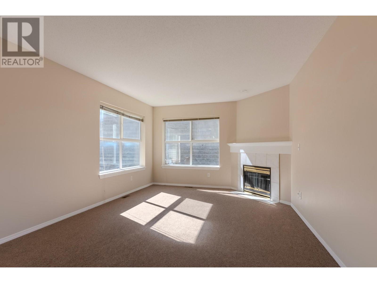 Property at 1920 HUGH ALLAN Drive Unit# 27 image 3