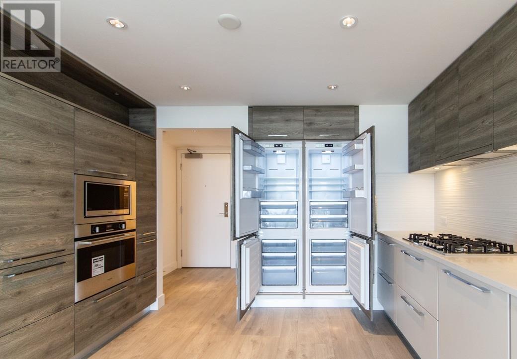 Listing Picture 5 of 35 : 603 7303 NOBLE LANE, Burnaby / 本拿比 - 魯藝地產 Yvonne Lu Group - MLS Medallion Club Member