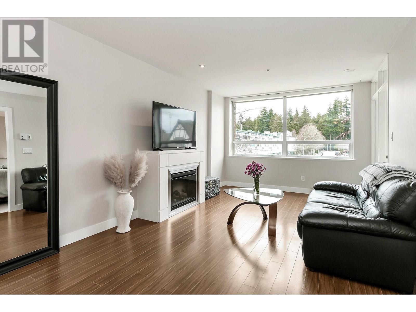 202 12069 Harris Road, Pitt Meadows, British Columbia  V3Y 0C8 - Photo 3 - R2969360