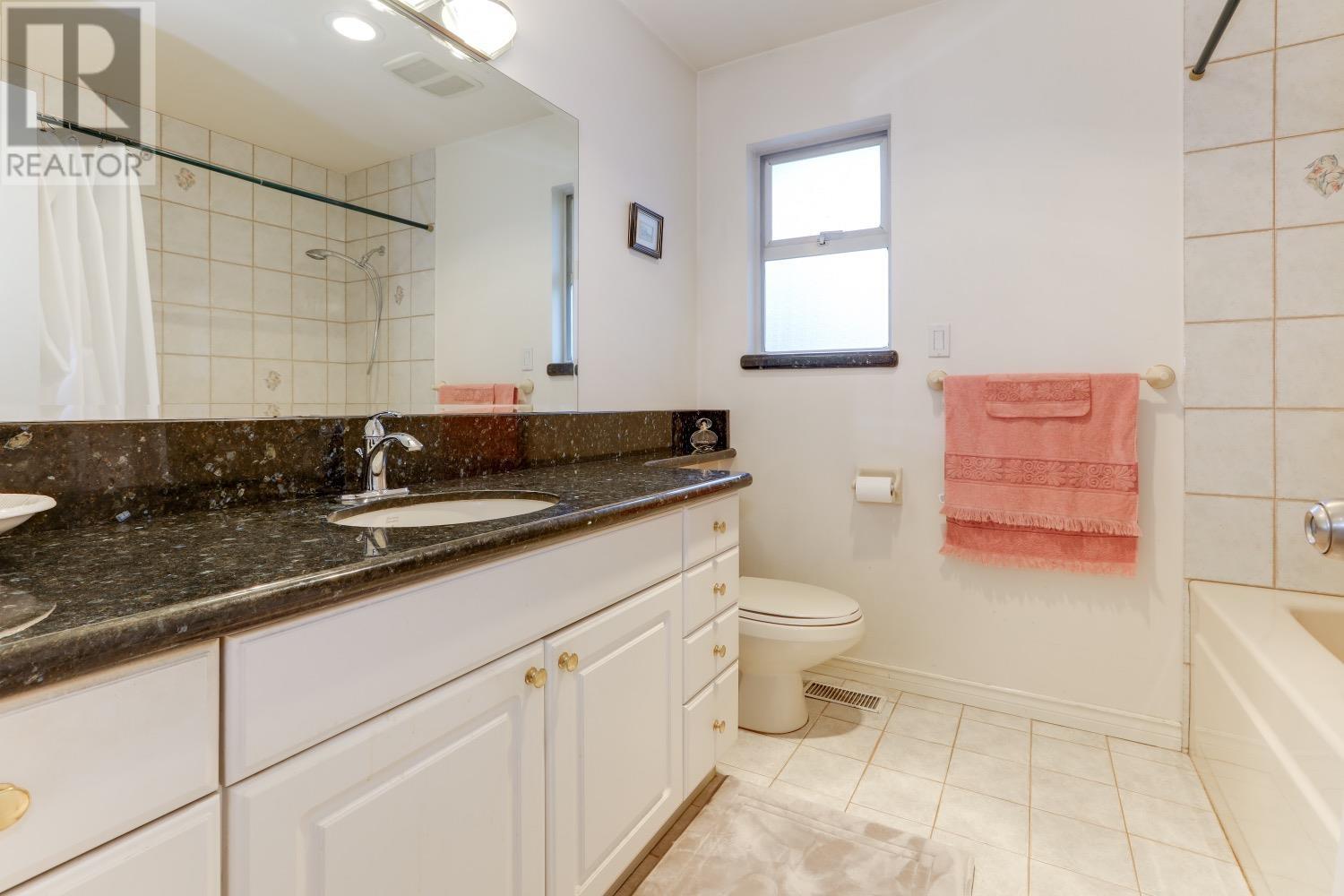 7765 Government Road, Burnaby, British Columbia  V5A 2C7 - Photo 26 - R2969367