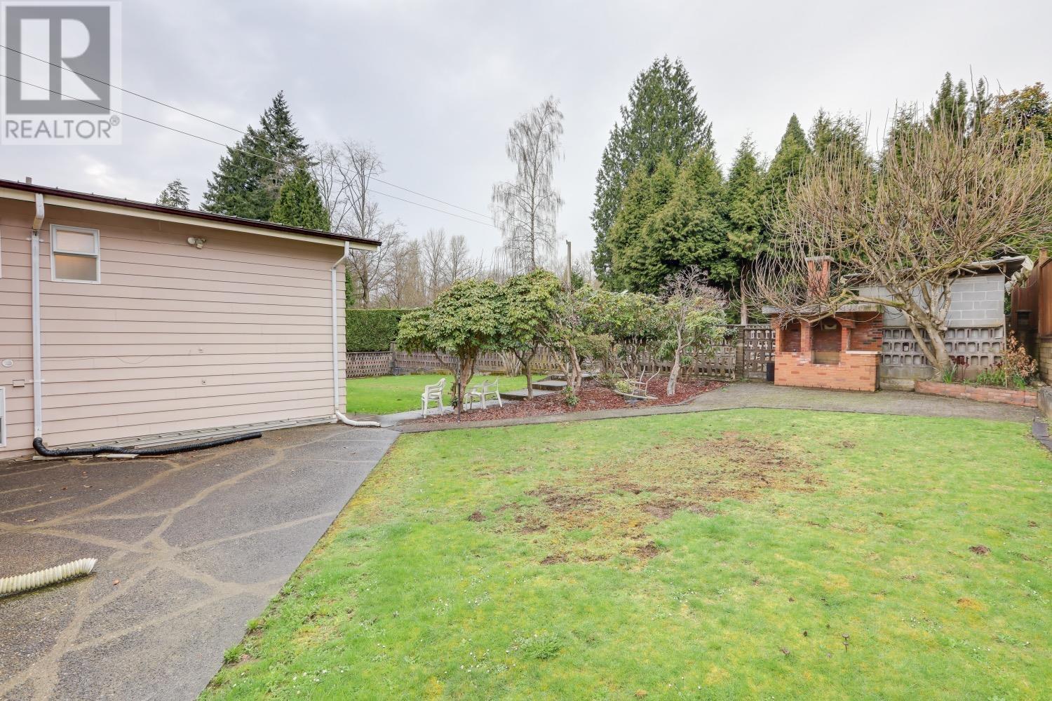 7765 Government Road, Burnaby, British Columbia  V5A 2C7 - Photo 28 - R2969367