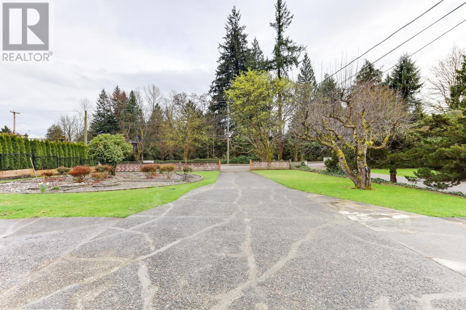 Property at 7765 GOVERNMENT ROAD image 3