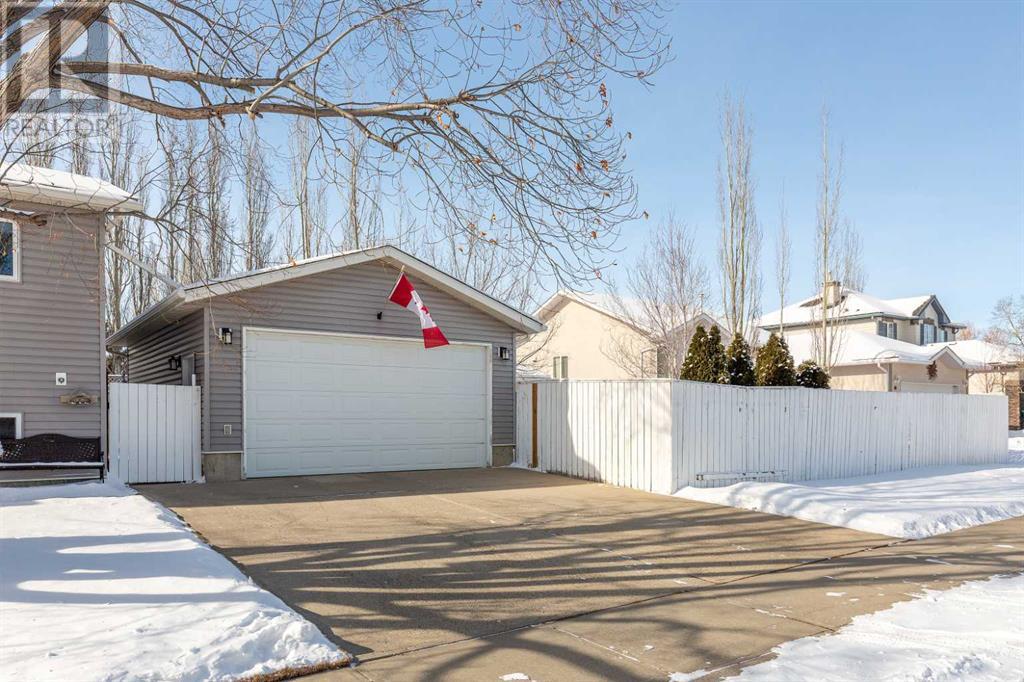 30 Mt Blakiston Road W, Lethbridge, Alberta  T1K 6N3 - Photo 31 - A2196347