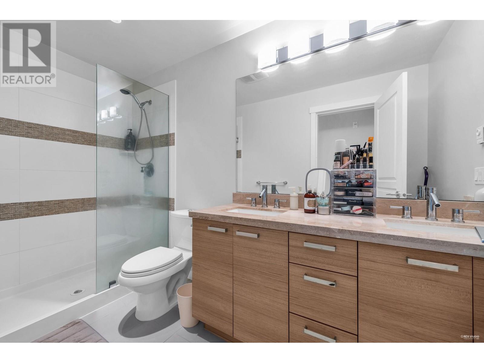 Listing Picture 23 of 39 : 317 9399 ODLIN ROAD, Richmond / 烈治文 - 魯藝地產 Yvonne Lu Group - MLS Medallion Club Member