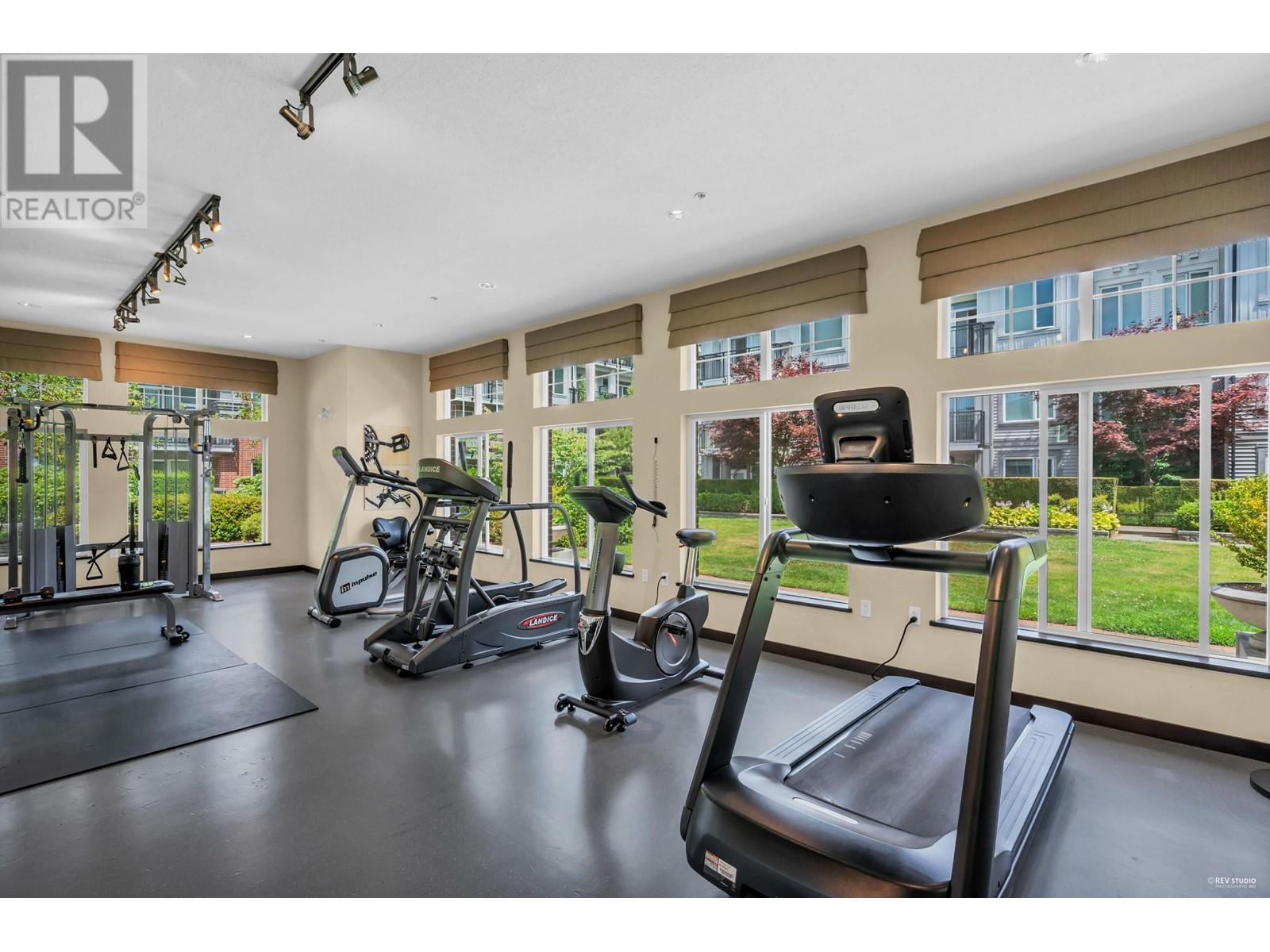 Listing Picture 29 of 39 : 317 9399 ODLIN ROAD, Richmond / 烈治文 - 魯藝地產 Yvonne Lu Group - MLS Medallion Club Member