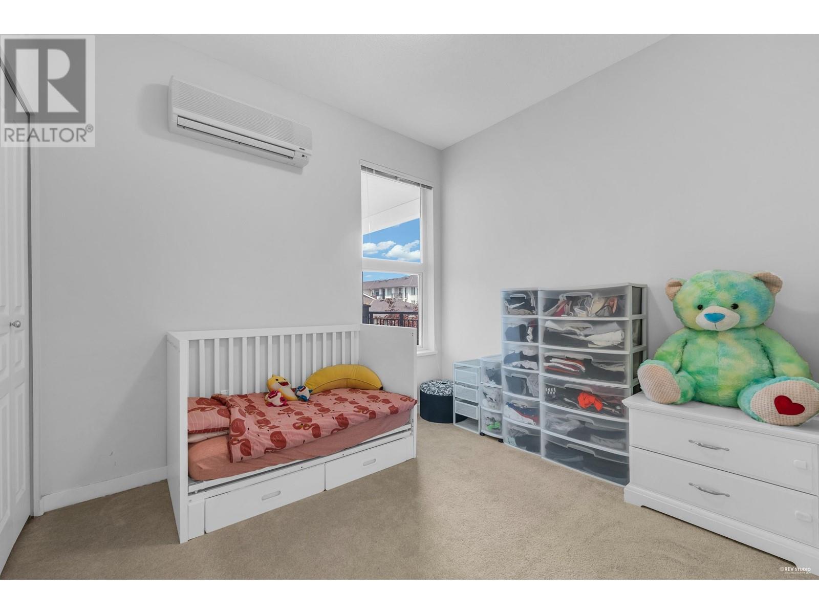 Listing Picture 3 of 39 : 317 9399 ODLIN ROAD, Richmond / 烈治文 - 魯藝地產 Yvonne Lu Group - MLS Medallion Club Member