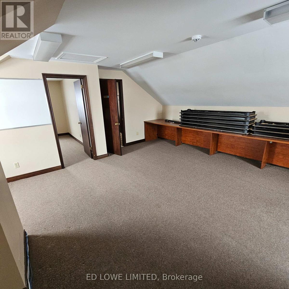138 & 146 Mississaga Street W, Orillia, Ontario  L3V 3B3 - Photo 15 - S11982765