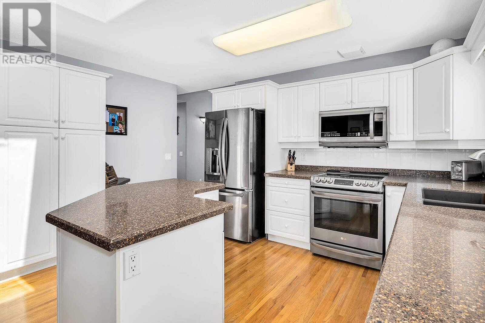 Property at 2250 Louie Drive Unit# 130 image 4
