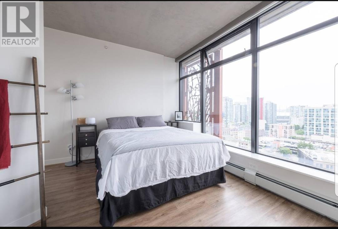 Listing Picture 6 of 17 : 2309 128 W CORDOVA STREET, Vancouver / 溫哥華 - 魯藝地產 Yvonne Lu Group - MLS Medallion Club Member
