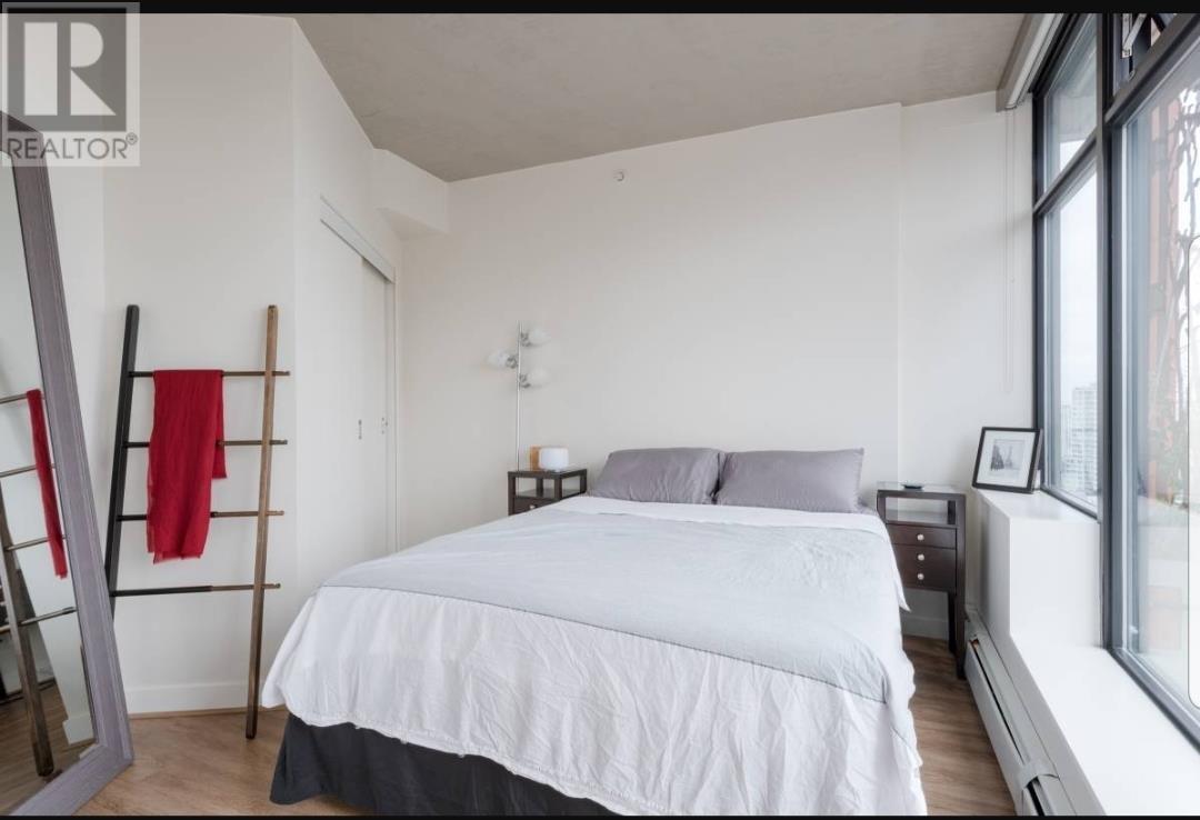 Listing Picture 7 of 17 : 2309 128 W CORDOVA STREET, Vancouver / 溫哥華 - 魯藝地產 Yvonne Lu Group - MLS Medallion Club Member