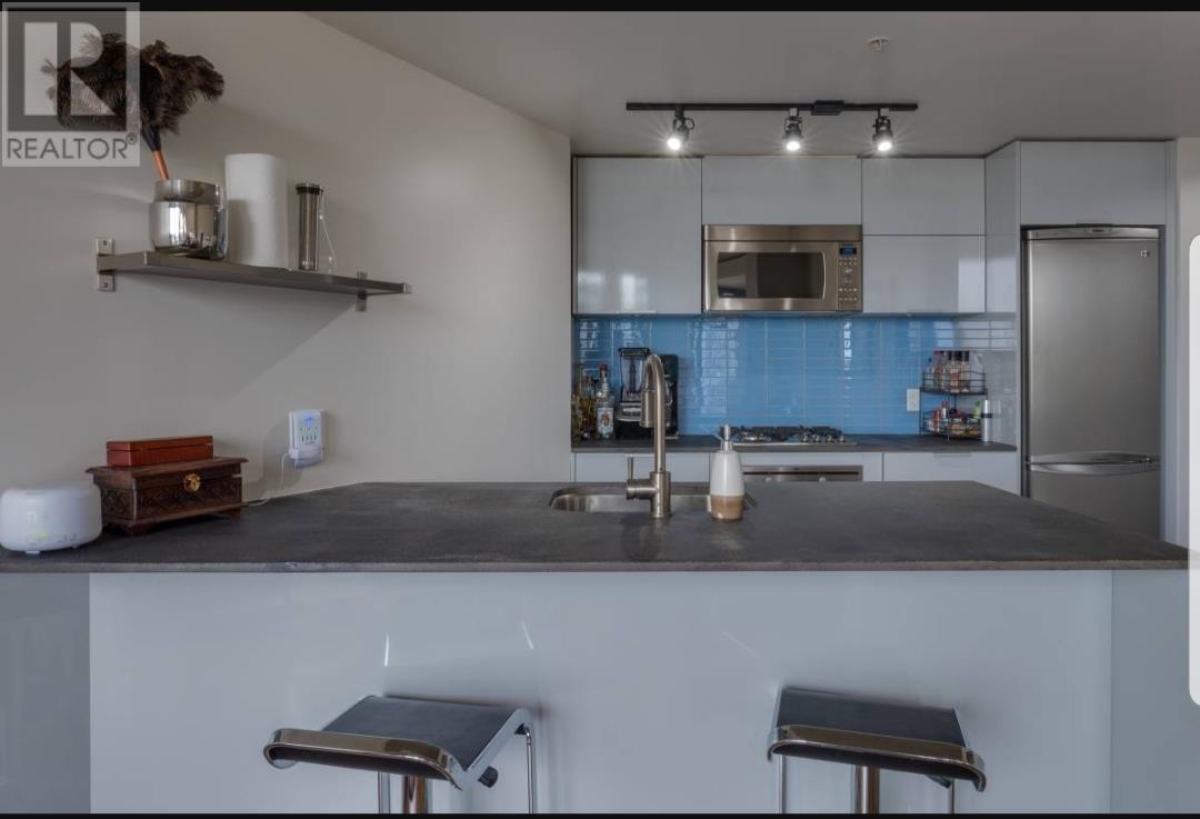 Listing Picture 5 of 17 : 2309 128 W CORDOVA STREET, Vancouver / 溫哥華 - 魯藝地產 Yvonne Lu Group - MLS Medallion Club Member