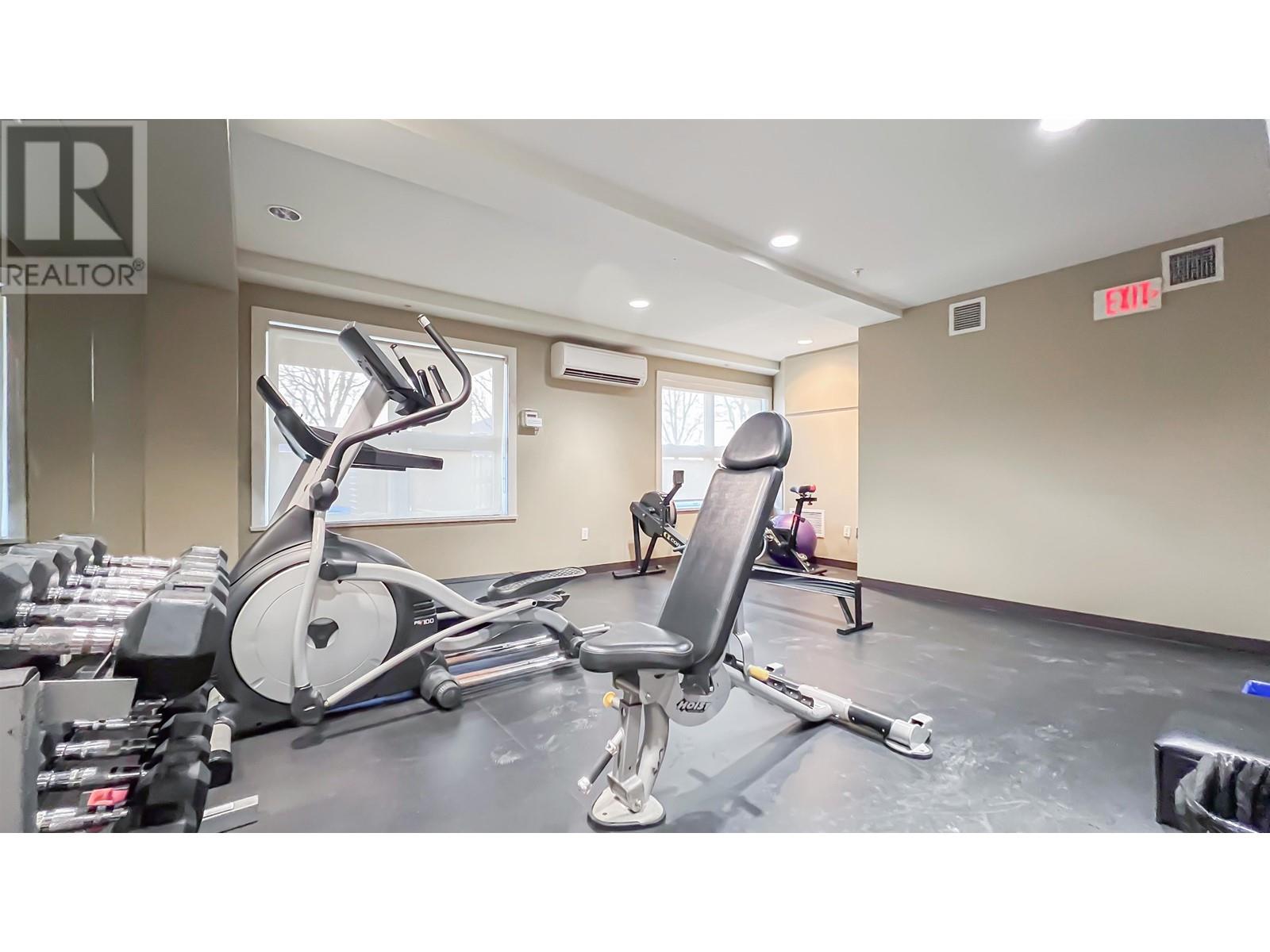 Listing Picture 24 of 24 : 213 5885 IRMIN STREET, Burnaby / 本拿比 - 魯藝地產 Yvonne Lu Group - MLS Medallion Club Member