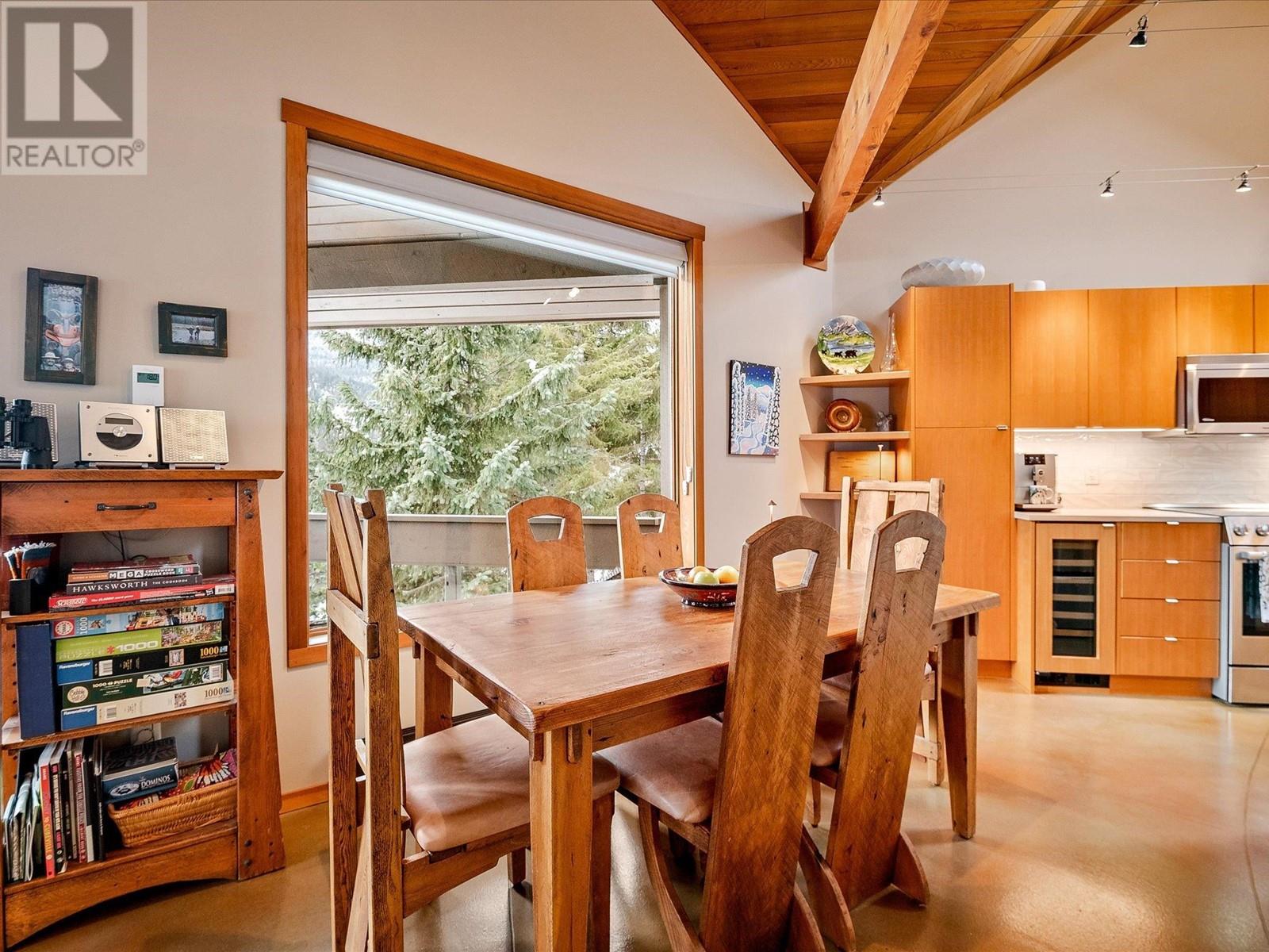 210 6117 EAGLE DRIVE