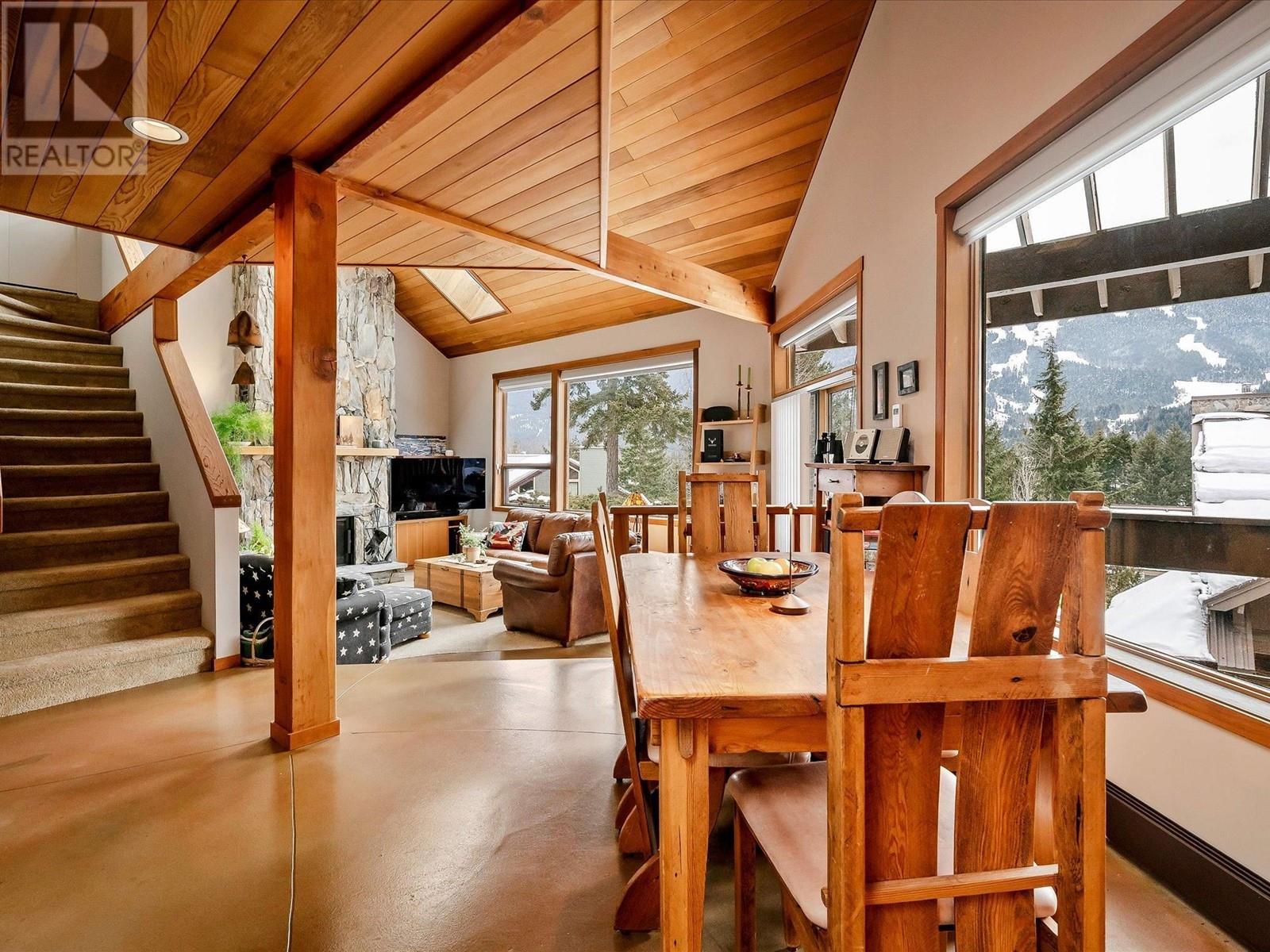 210 6117 EAGLE DRIVE