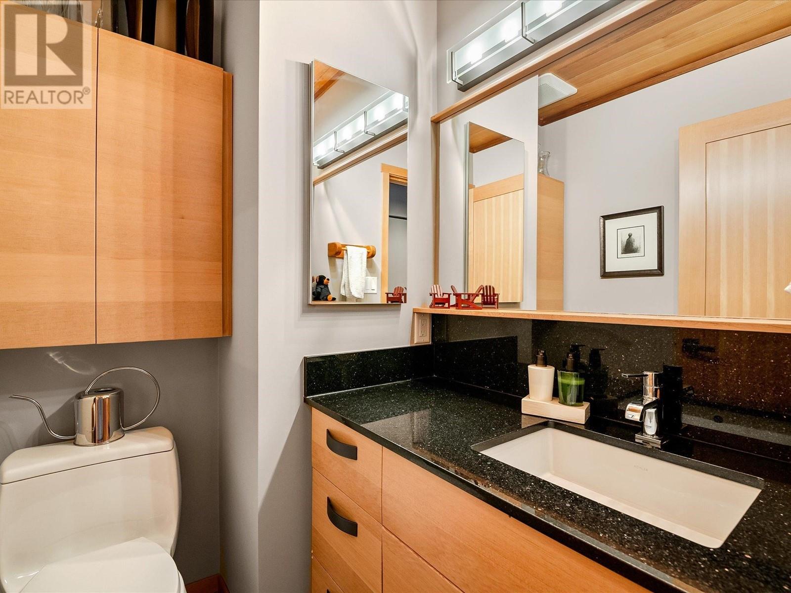 210 6117 EAGLE DRIVE