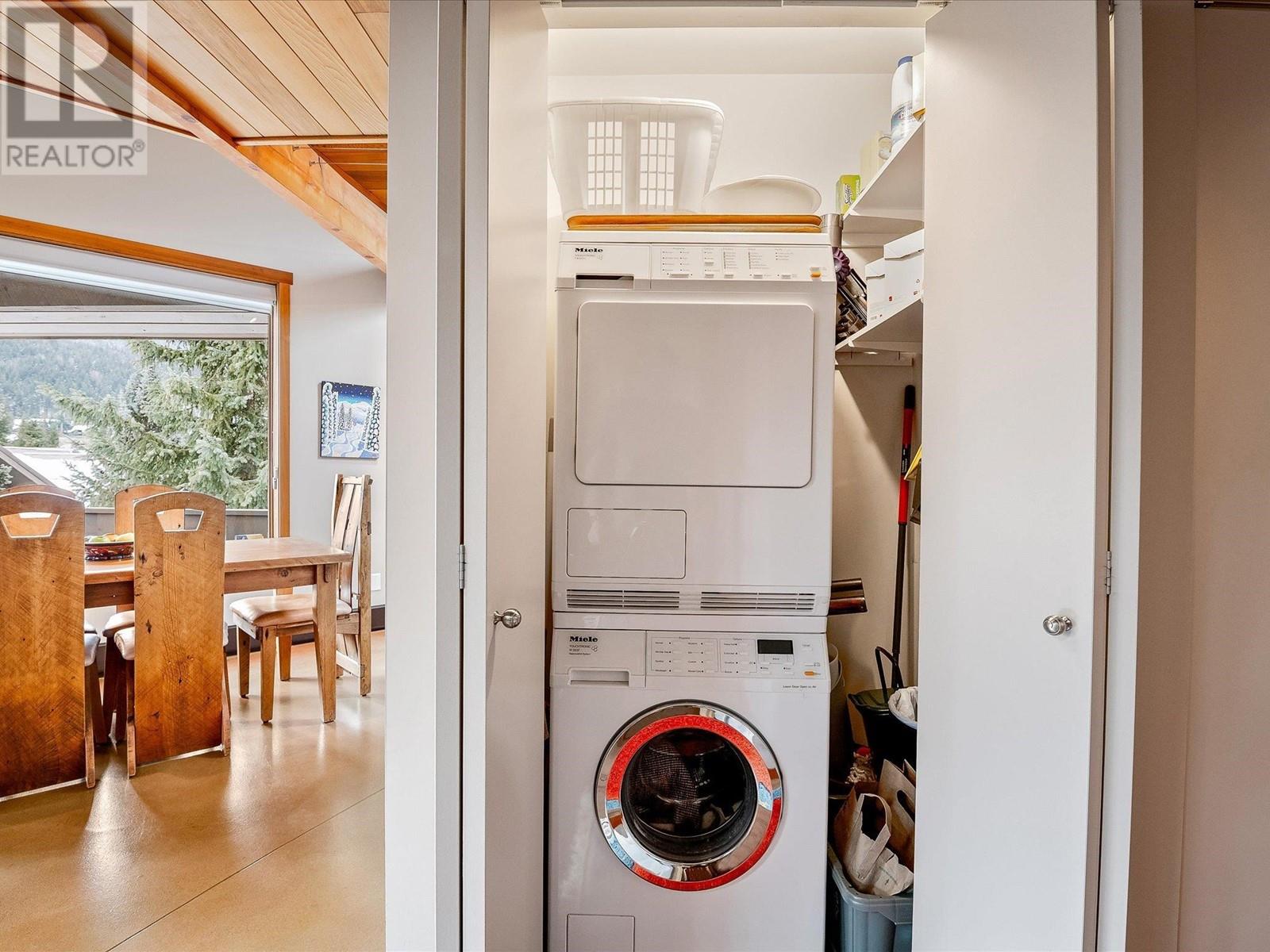 210 6117 EAGLE DRIVE