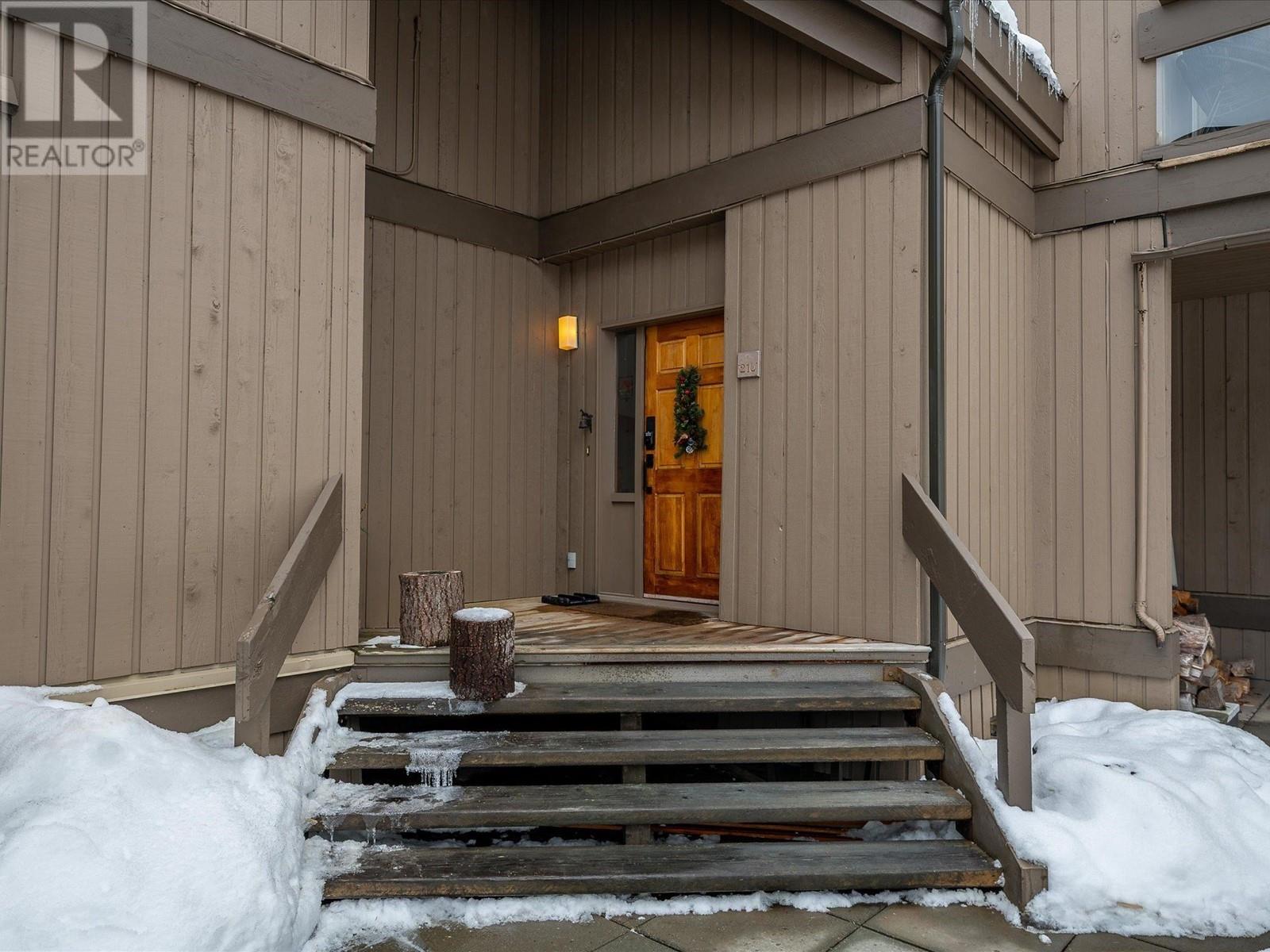 210 6117 EAGLE DRIVE