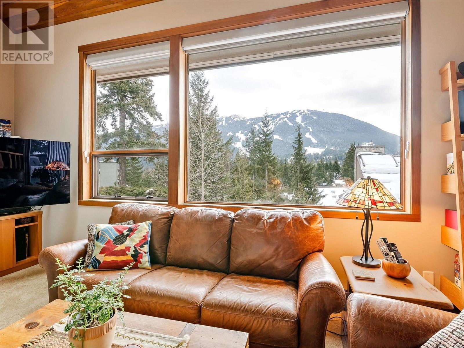 210 6117 EAGLE DRIVE