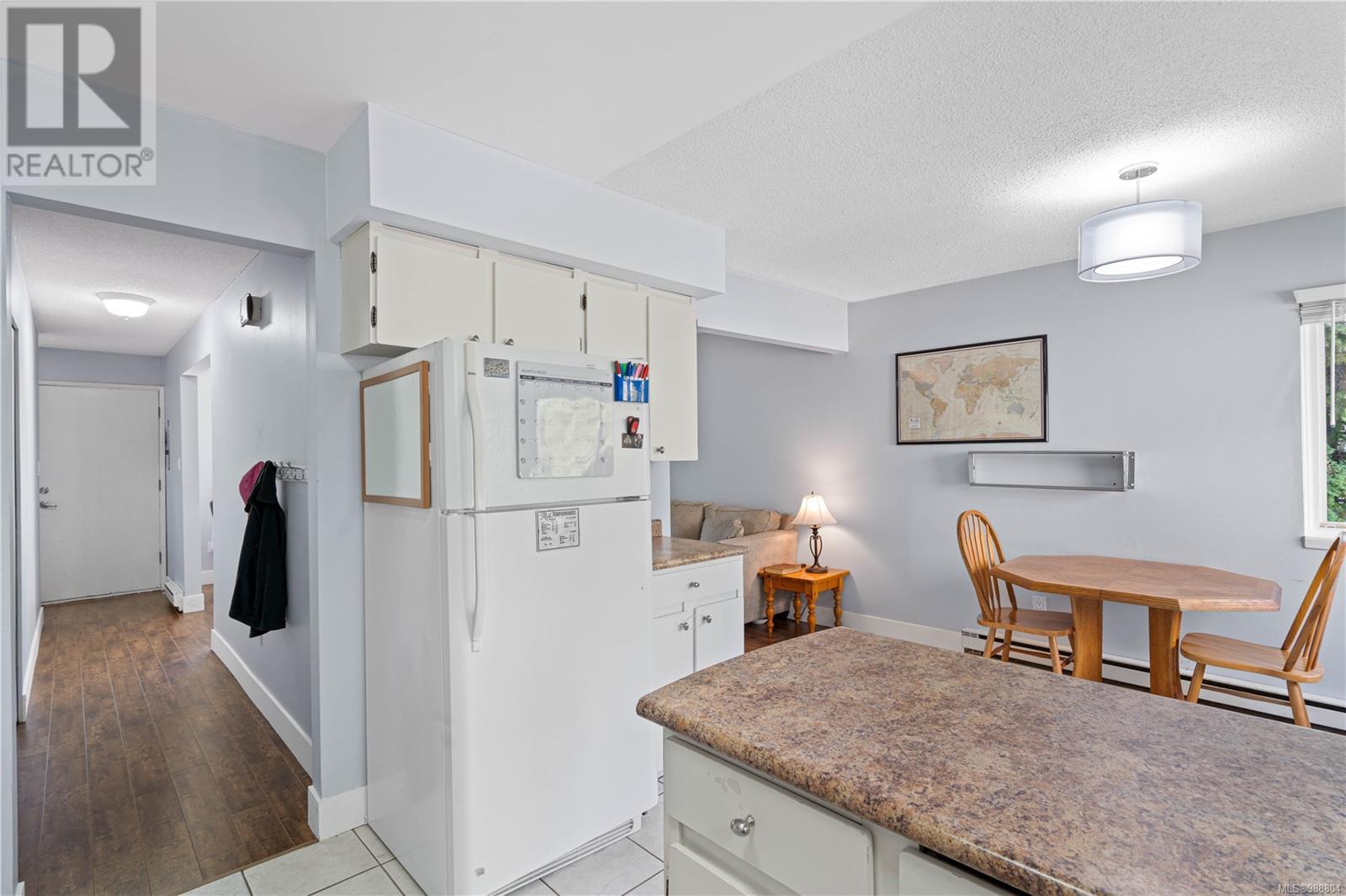 Property at 1596 Fuller St image 2